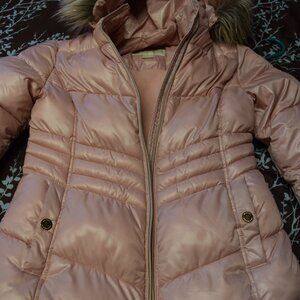Elegant Girl's Michael Kors Puffer Coat
